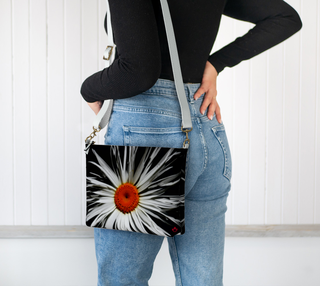 Wild Heart Daisy Luxe Crossbody